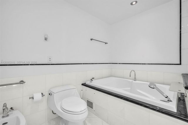520 West Avenue 803, Miami Beach, FL 33139