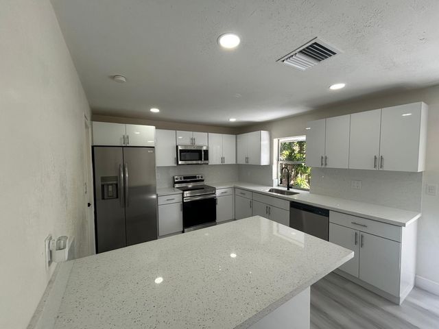 1164 NW 45th Terrace, Lauderhill, FL 33313