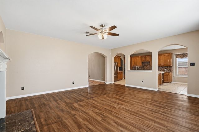 6333 Southern Hills Drive, Fort Worth, TX 76132