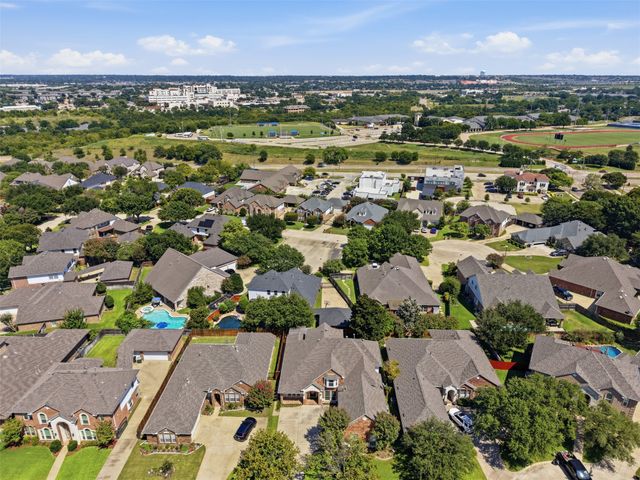 6333 Southern Hills Drive, Fort Worth, TX 76132