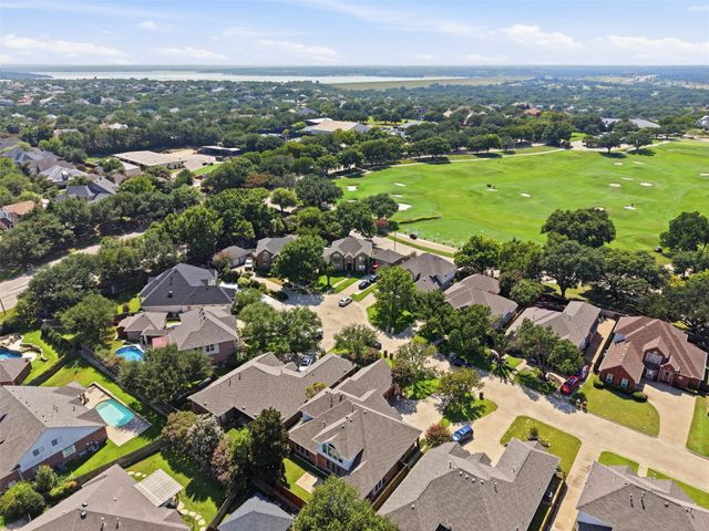 6333 Southern Hills Drive, Fort Worth, TX 76132