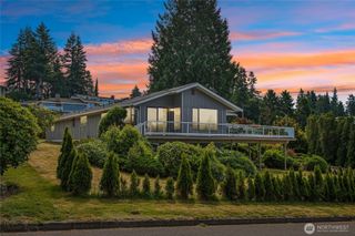 5925 94th Street SW, Mukilteo, WA 98275