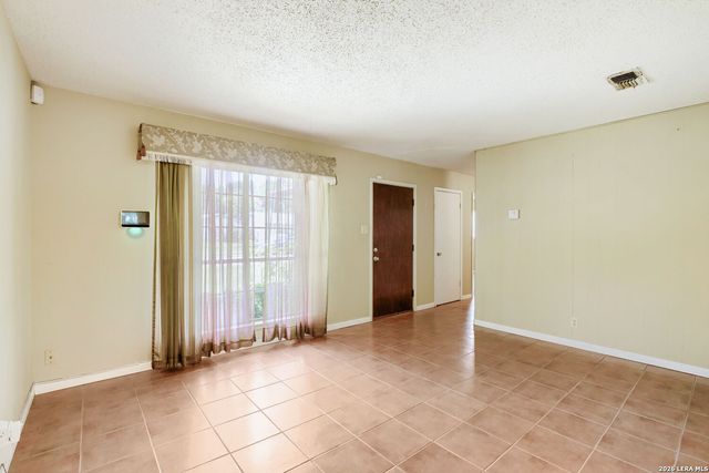 4314 Red Cap, San Antonio, TX 78222