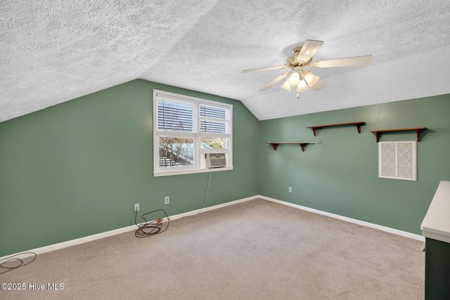 6601 Strawfield Drive, Wilmington, NC 28405