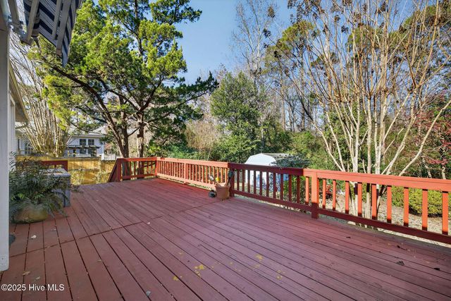 6601 Strawfield Drive, Wilmington, NC 28405