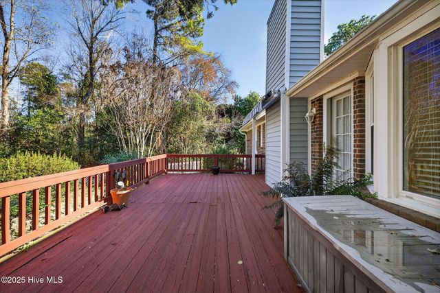 6601 Strawfield Drive, Wilmington, NC 28405