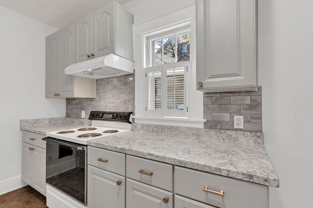 2808 Belcourt Ave, Nashville, TN 37212