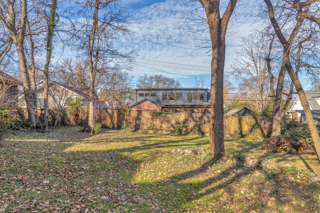 2808 Belcourt Ave, Nashville, TN 37212