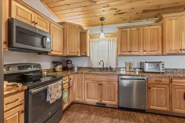 251 County Road 67, Riceville, TN 37370