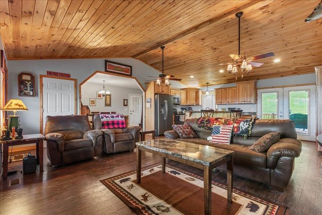 251 County Road 67, Riceville, TN 37370