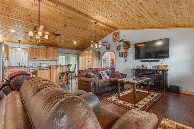 251 County Road 67, Riceville, TN 37370