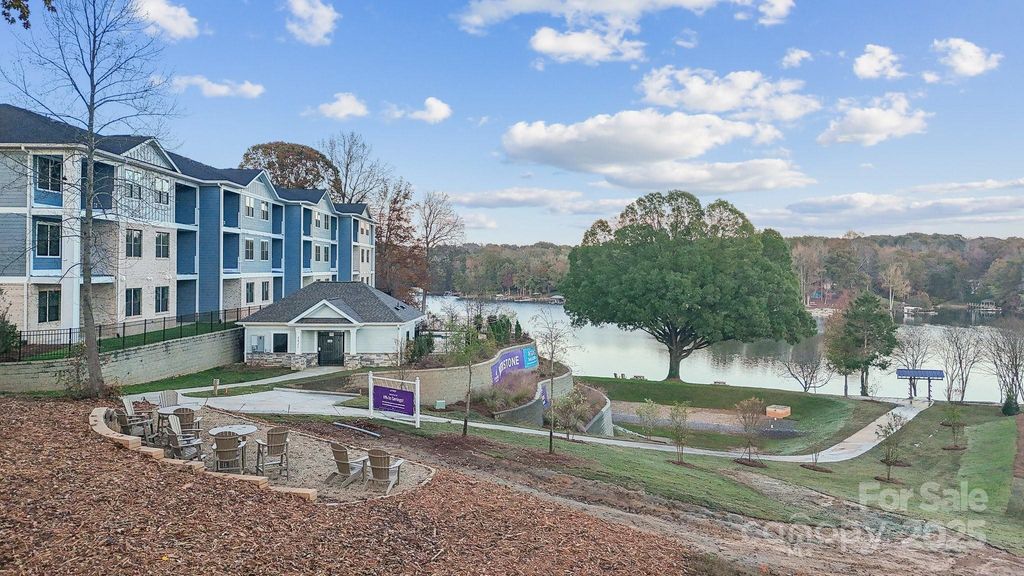 4455 Reed Creek Drive 204, Sherrills Ford, NC 28673