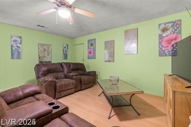 3255 Liahona Way, Las Vegas, NV 89121