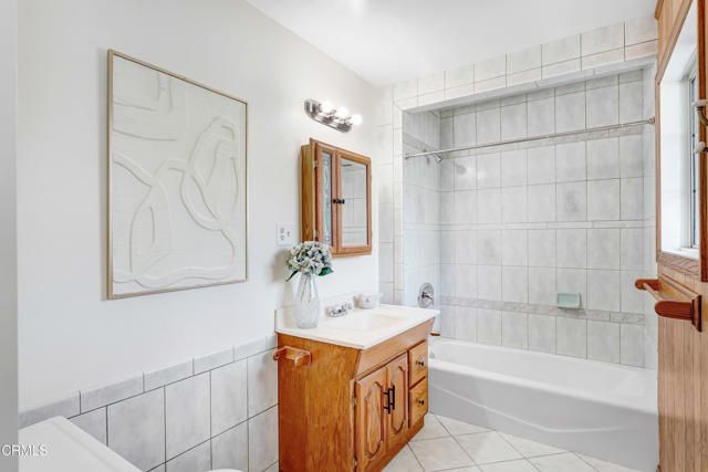 907 N Stoneman Avenue, Alhambra, CA 91801