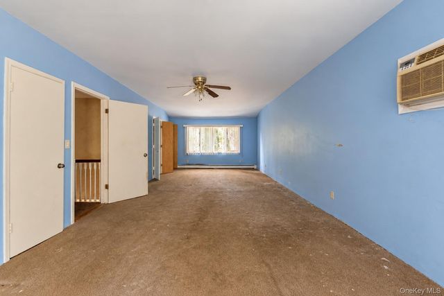 80 Alpine Way, South Huntington, NY 11746