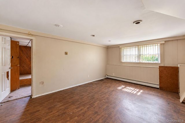 80 Alpine Way, South Huntington, NY 11746
