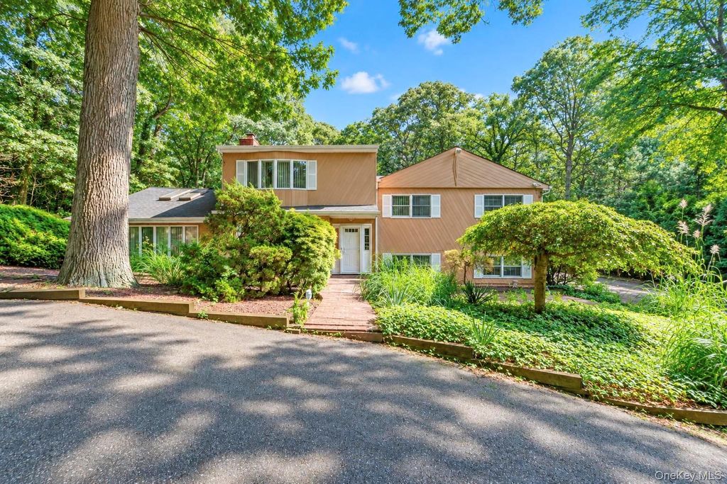 80 Alpine Way, South Huntington, NY 11746 — exterior
