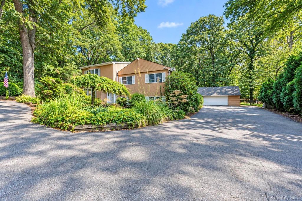 80 Alpine Way, South Huntington, NY 11746 — photo 5