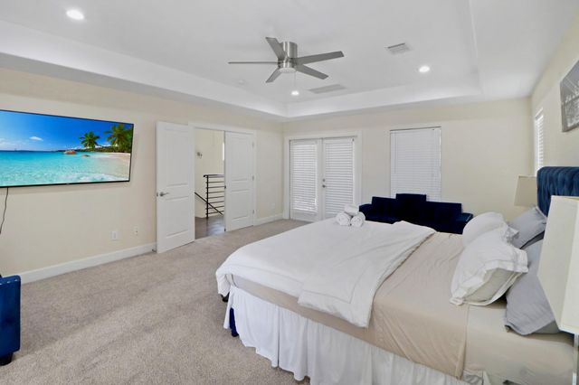 3045 Clinton Drive, Houston, TX 77020