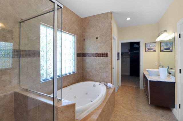 3045 Clinton Drive, Houston, TX 77020