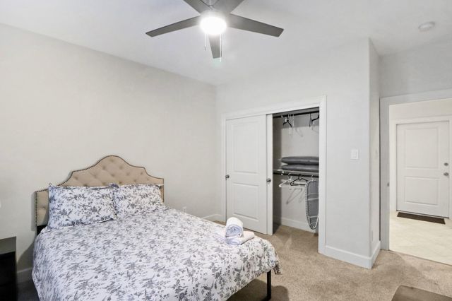 3045 Clinton Drive, Houston, TX 77020