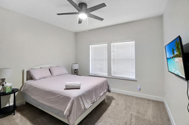 3045 Clinton Drive, Houston, TX 77020