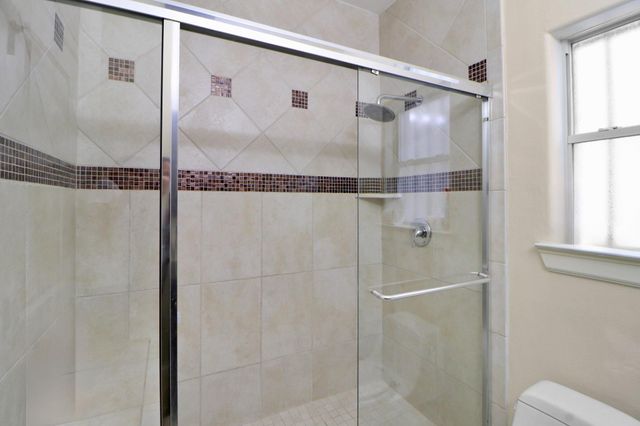 3045 Clinton Drive, Houston, TX 77020