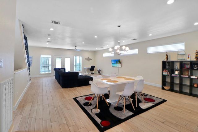 3045 Clinton Drive, Houston, TX 77020