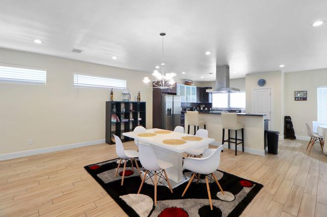3045 Clinton Drive, Houston, TX 77020