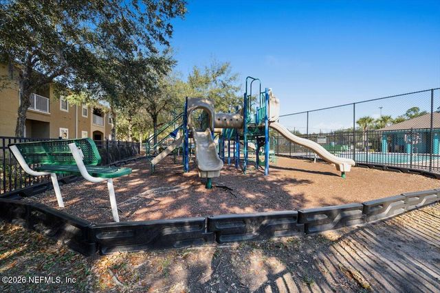 3641 KIRKPATRICK Circle 1, Jacksonville, FL 32210