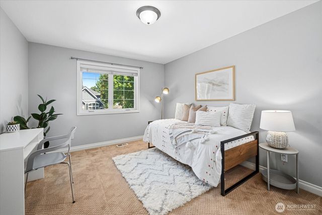 27225 SE 13th Place, Sammamish, WA 98075