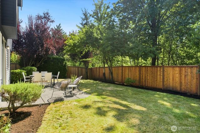 27225 SE 13th Place, Sammamish, WA 98075