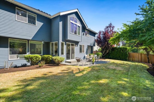 27225 SE 13th Place, Sammamish, WA 98075