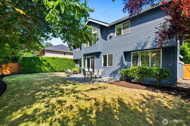 27225 SE 13th Place, Sammamish, WA 98075