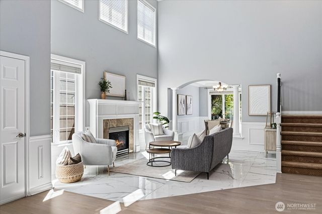 27225 SE 13th Place, Sammamish, WA 98075