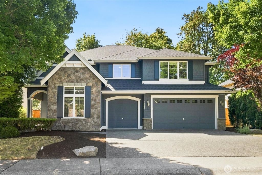 27225 SE 13th Place, Sammamish, WA 98075