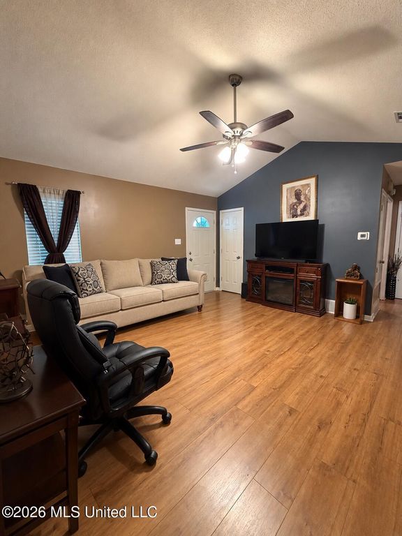 7424 Grace Boulevard, Horn Lake, MS 38637 — photo 3