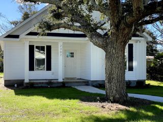 2307 Fisher Street, Morehead City, NC 28557