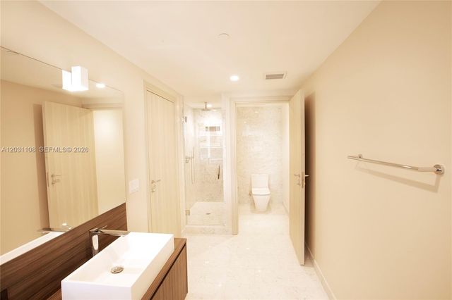 1000 Brickell Plz 4609, Miami, FL 33131