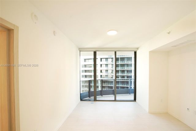 1000 Brickell Plz 4609, Miami, FL 33131