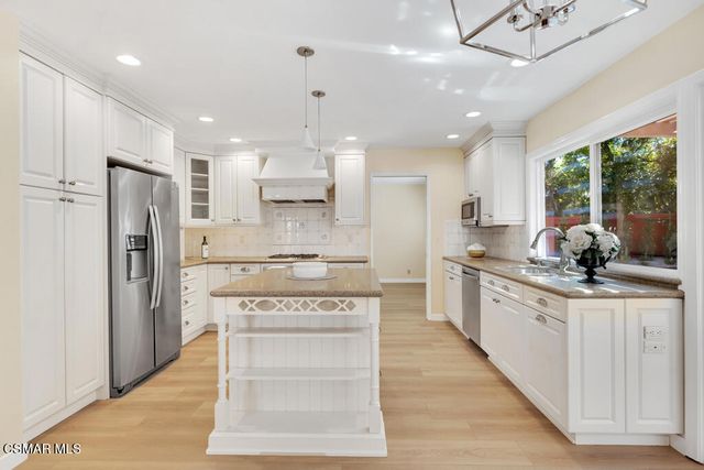 1231 Willowgreen Court, Westlake Village, CA 91361