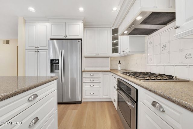 1231 Willowgreen Court, Westlake Village, CA 91361