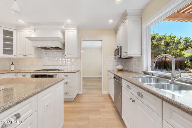 1231 Willowgreen Court, Westlake Village, CA 91361