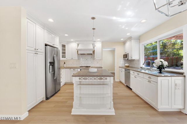1231 Willowgreen Court, Westlake Village, CA 91361