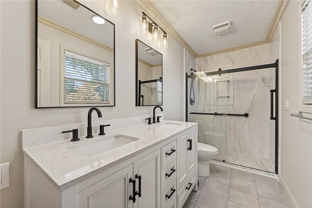 4 Pithlochry Circle, Bella Vista, AR 72715