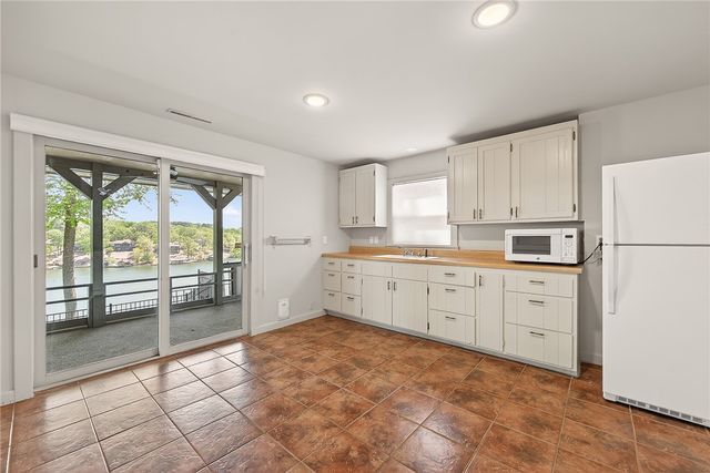 4 Pithlochry Circle, Bella Vista, AR 72715