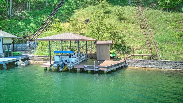 4 Pithlochry Circle, Bella Vista, AR 72715