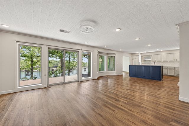 4 Pithlochry Circle, Bella Vista, AR 72715