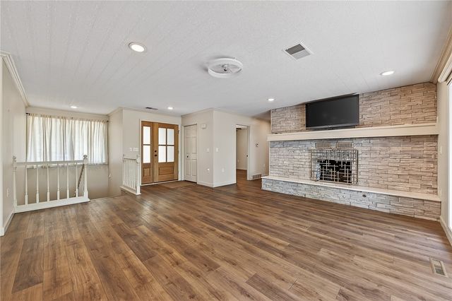 4 Pithlochry Circle, Bella Vista, AR 72715