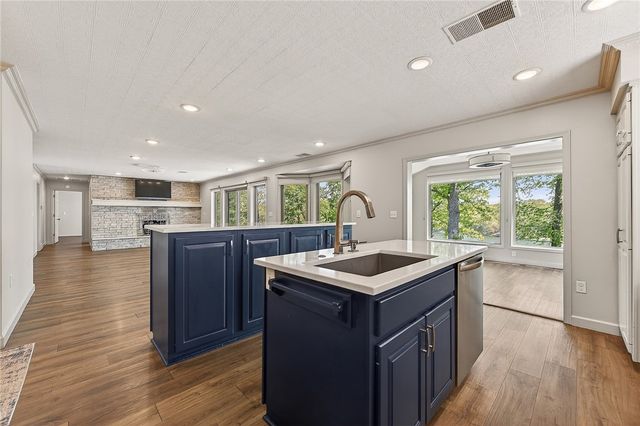 4 Pithlochry Circle, Bella Vista, AR 72715